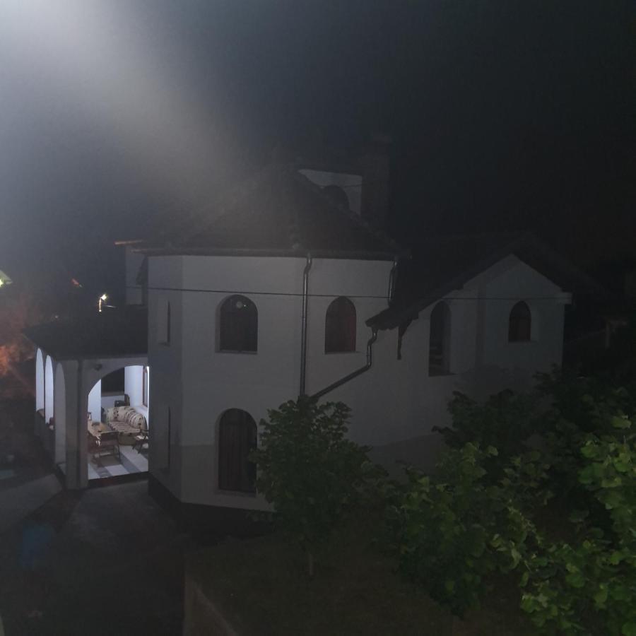 Knez Apartmani Senje Buitenkant foto